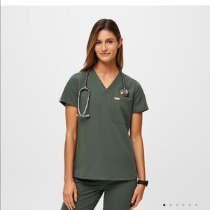 Moss Catarina™ One-Pocket Scrub Top (S)